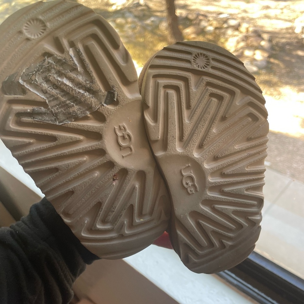 UGG Tasman II kids slippers - Picture 5 of 6
